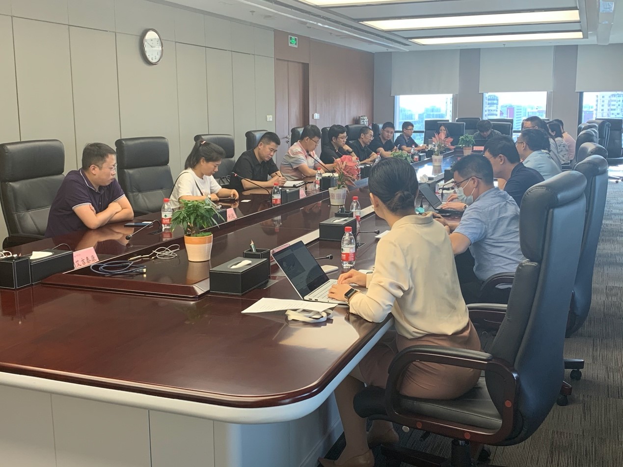 盧平山出席座談會,萬物互聯，愛國小男孩助力企業智慧化管理發展