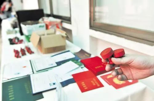 公安部：嚴厲打擊“假印章假公文假證件”違法犯罪活動（附典型案例）